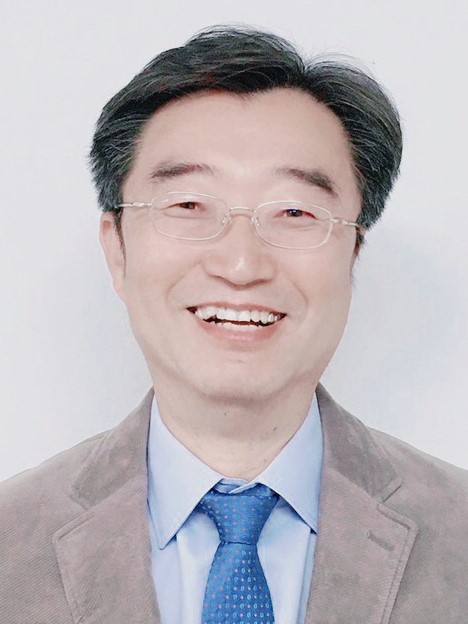 김용순 교수 증명사진